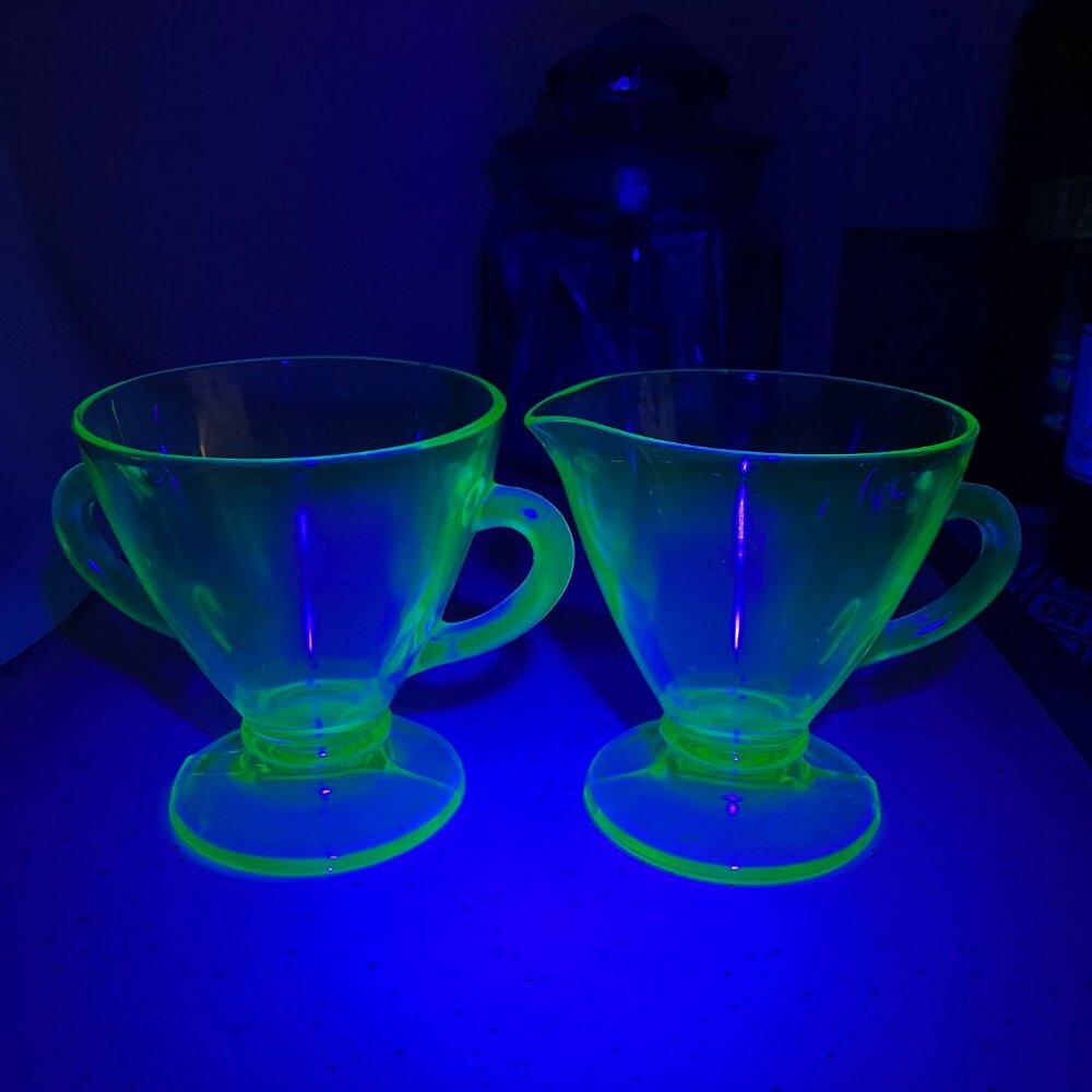 Hazel Atlas Ovide Green Uranium Open Sugar and Creamer